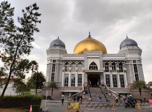 Masjid Trans Studio Bandung