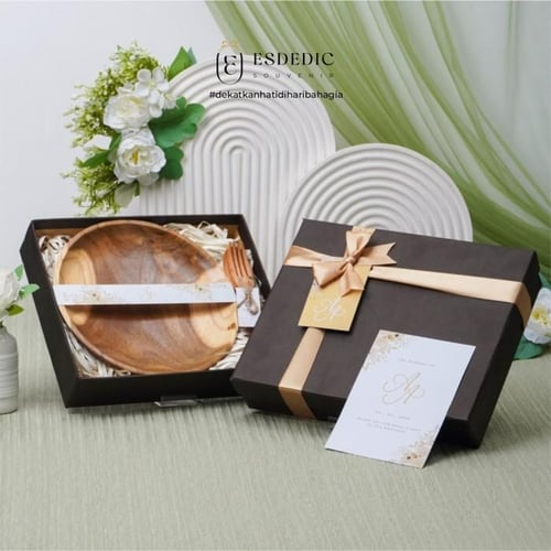 Hampers Custom Gift Box