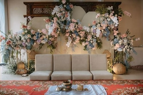 Pastel Garden Romance