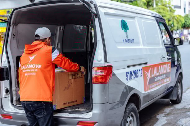 Dịch vụ cho thuê xe tải chở hàng Bình Dương bằng xe tải với giá cước cạnh tranh, minh bạch