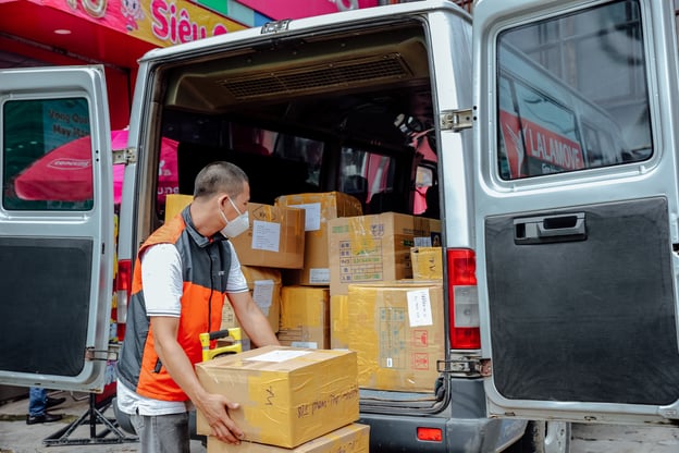 Dịch vụ vận chuyển vật phẩm xe tải chất lượng tại khu vực miền Nam, nhanh chóng và tiện lợi