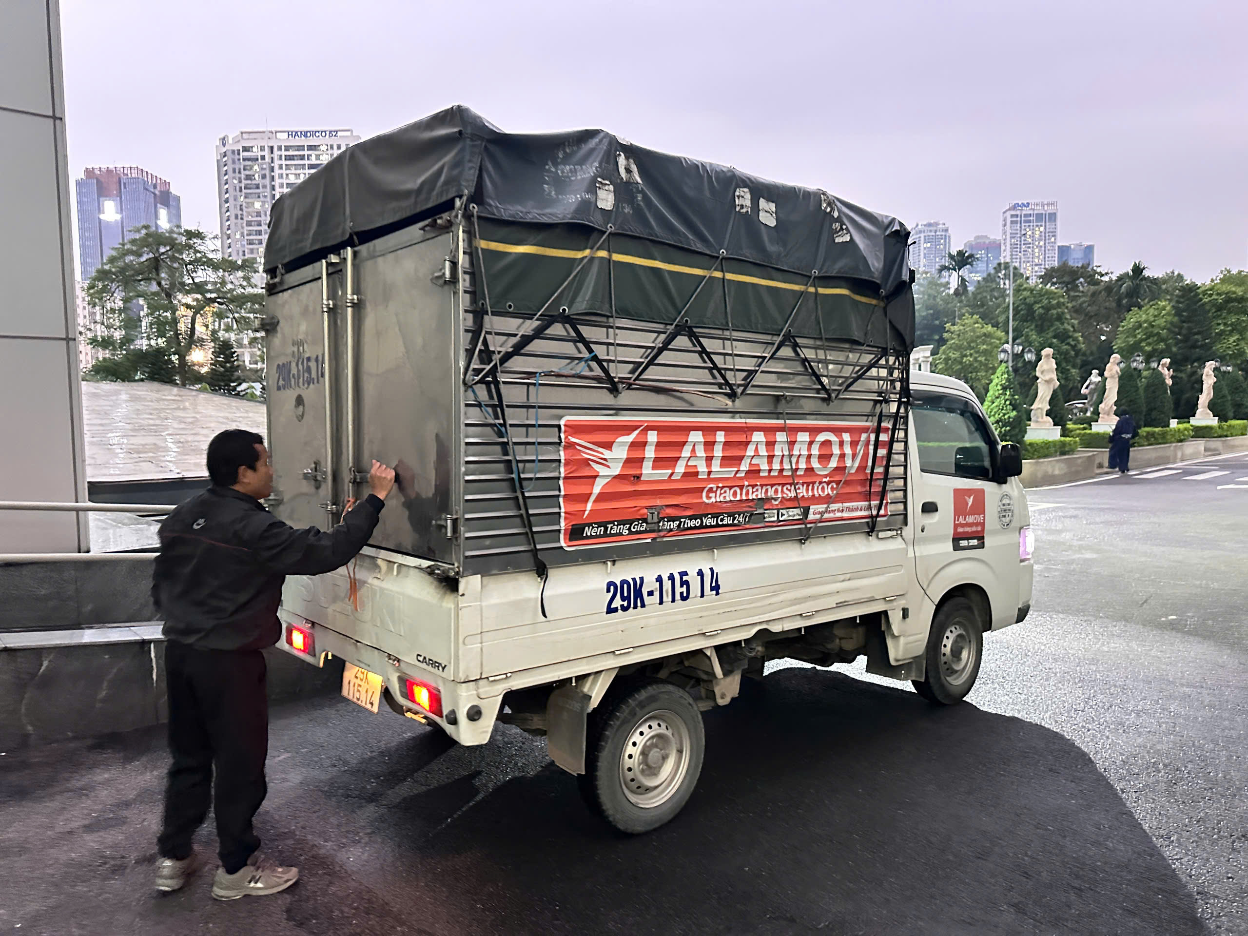 z7151716683853_5888ae8ebd14d53a45e2e74242c834a6