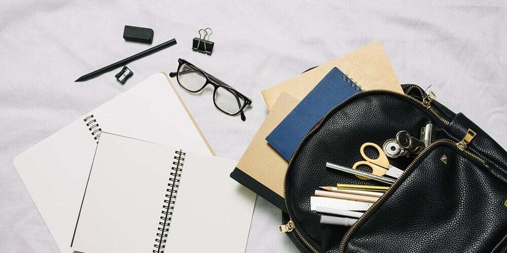 ide bisnis grosir perlengkapan sekolah (1)